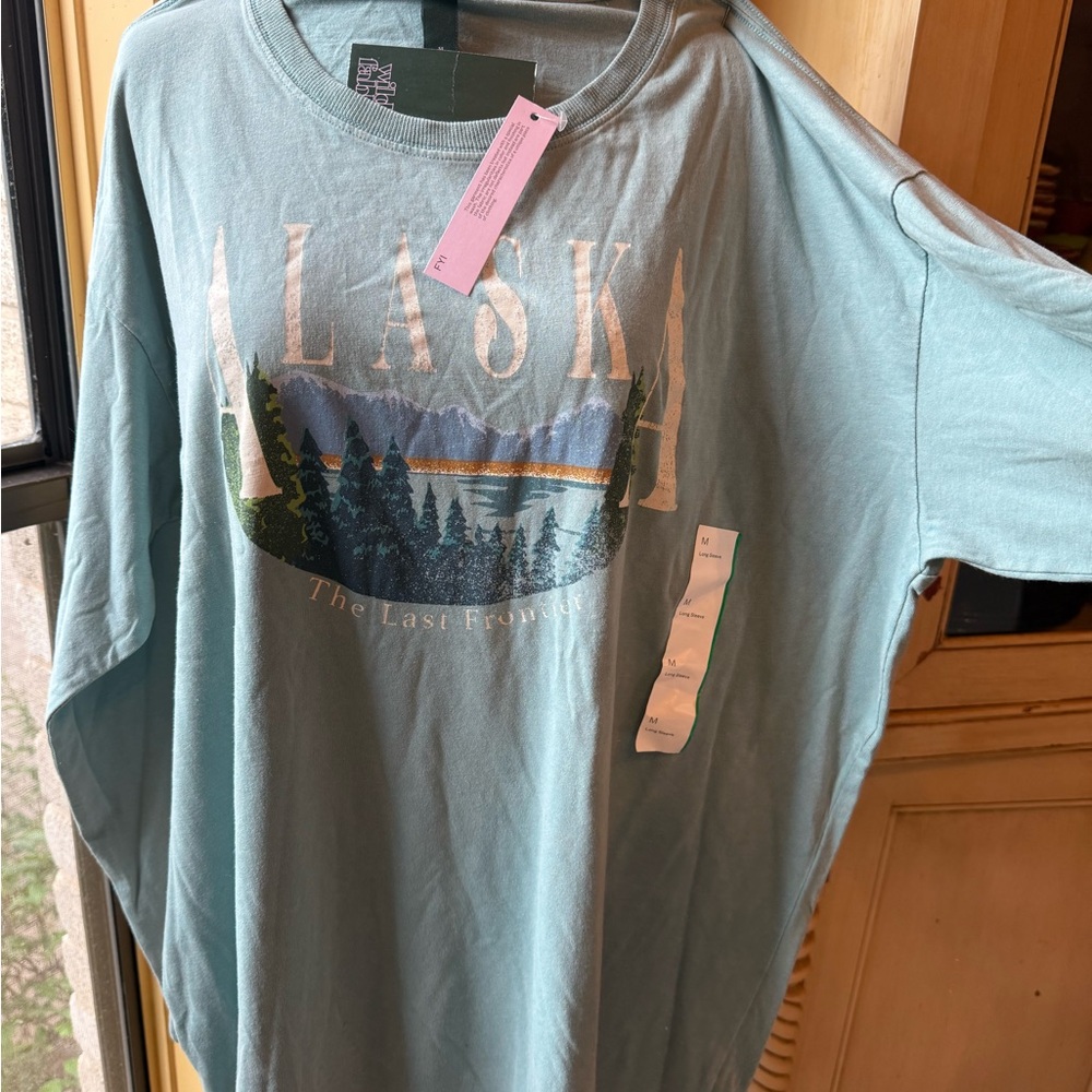 Alaska Graphic Long Sleeve Shirt